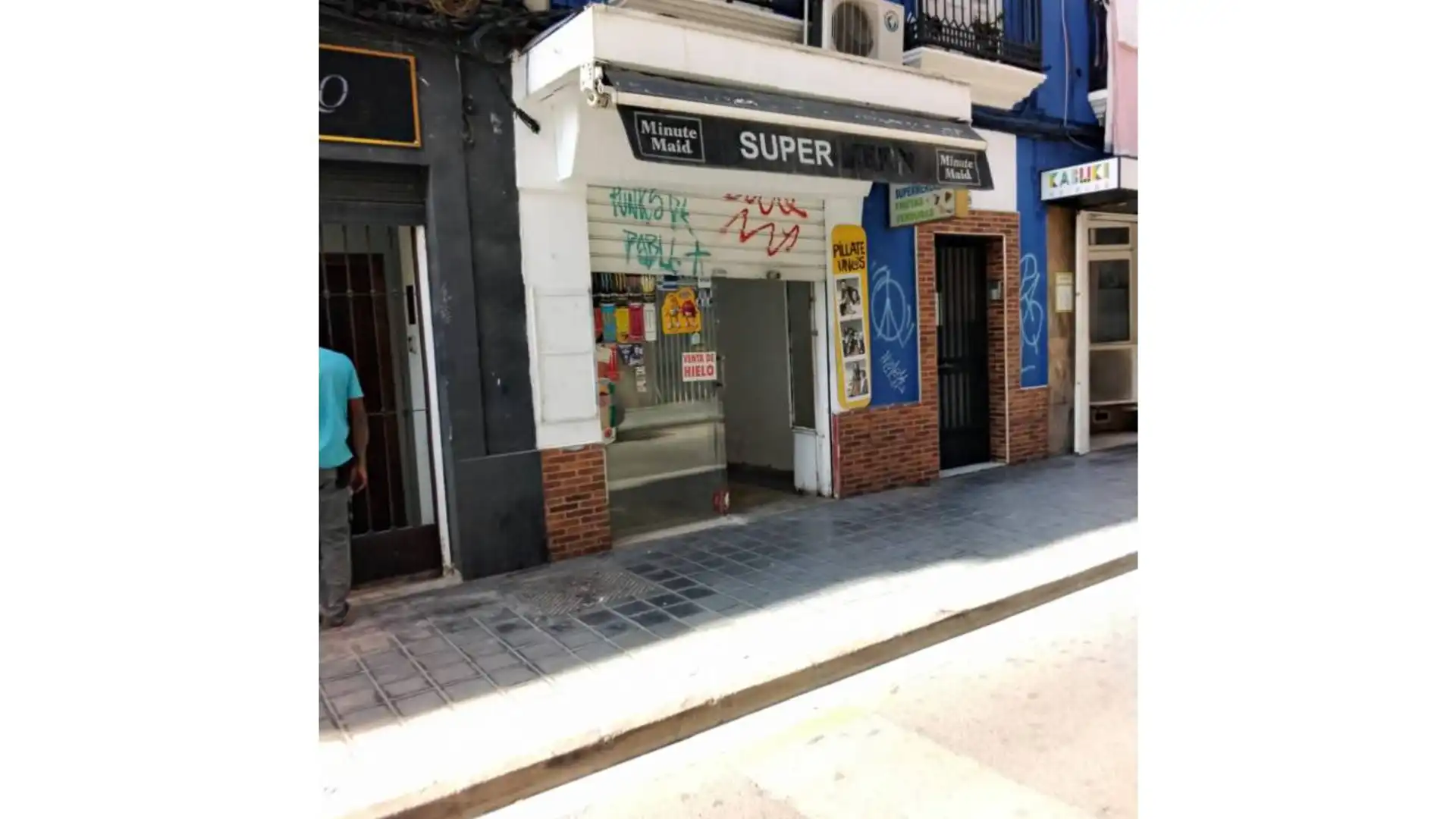Vista exterior de Local en venta en  Valencia Capital con Aire acondicionado