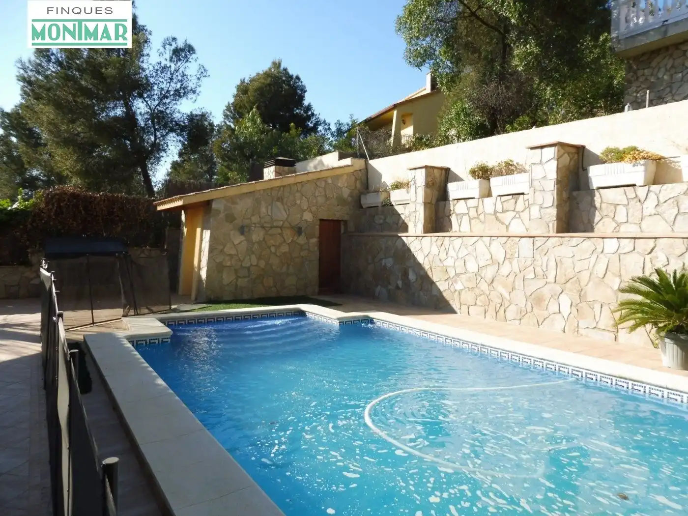 Casa con terraza en venta en Calle Carrer del Sol