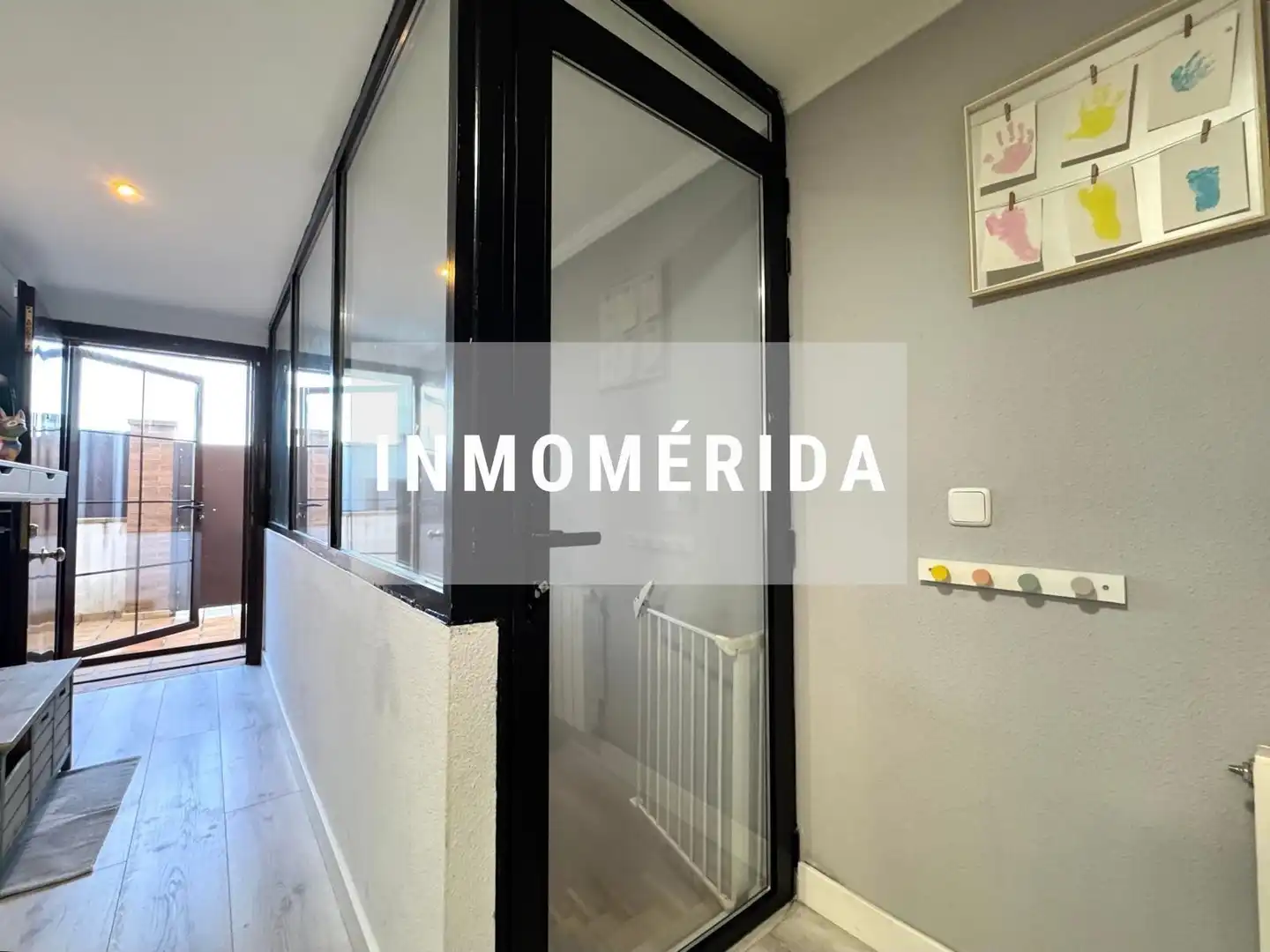 Vista exterior de Casa adosada en venta en Mérida con Aire acondicionado, Calefacción y Jardín privado