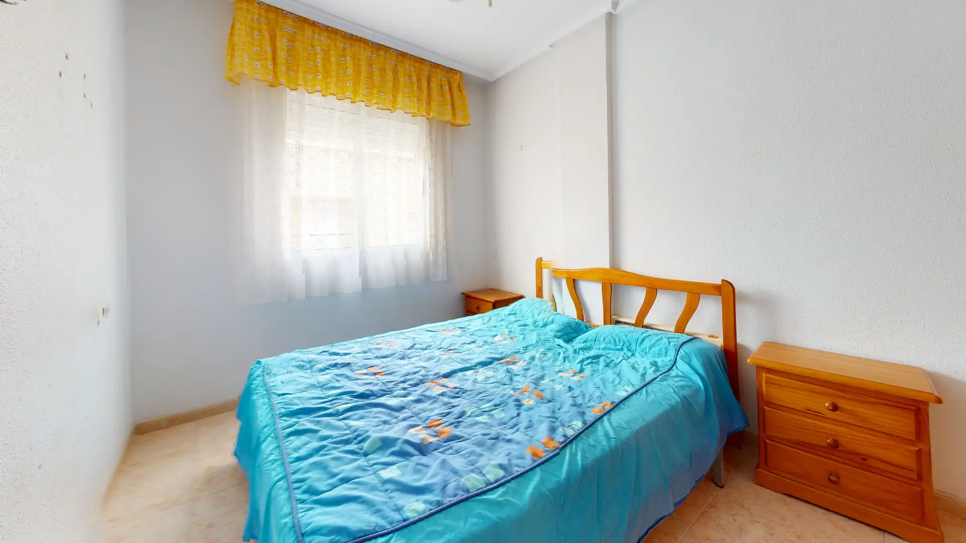 Schlafzimmer von Wohnung zum Verkauf in Torrevieja mit Klimaanlage, Heizung und Terrasse