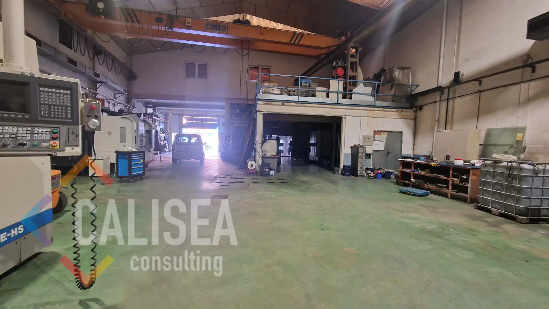 Industrial building for sale in Carrer Salvador Seguí "Noi del Sucre" 11, imagen 2