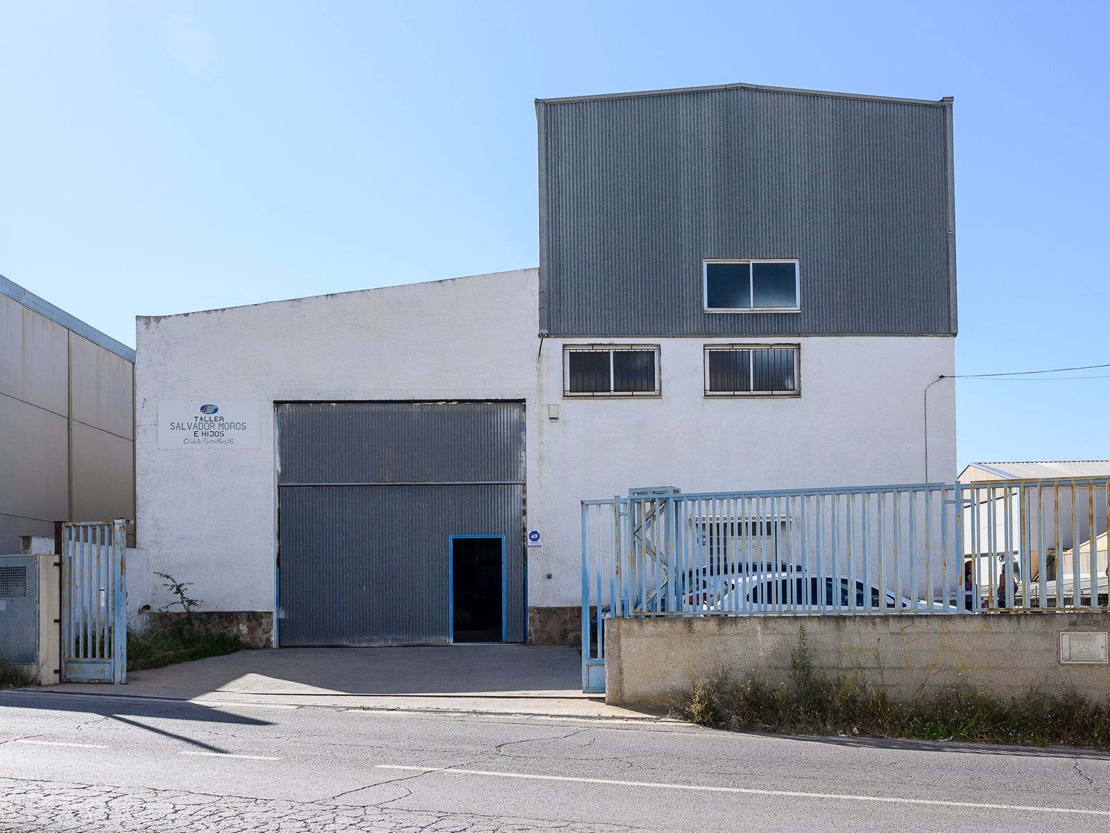 Exterior view of Industrial buildings to rent in Llíria