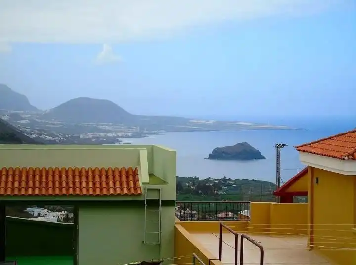 Vista exterior de Casa o xalet en venda en Icod de los Vinos amb Terrassa i Balcó