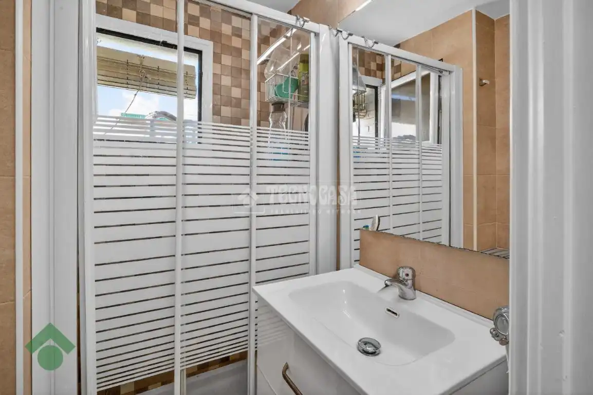 Badezimmer von Wohnung zum Verkauf in Córdoba