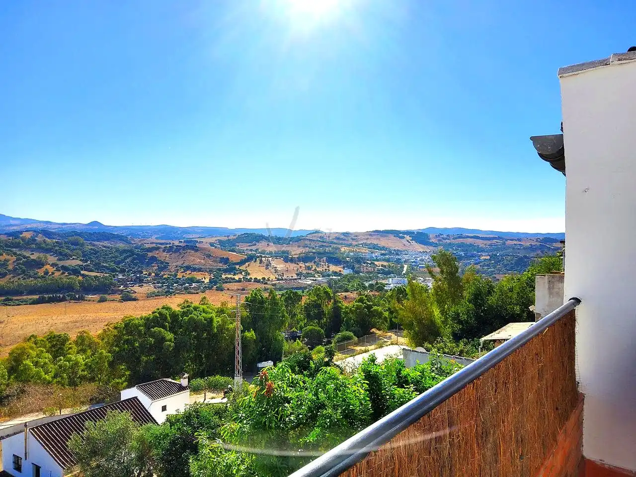 Vista exterior de Casa o xalet en venda en Jimena de la Frontera amb Terrassa