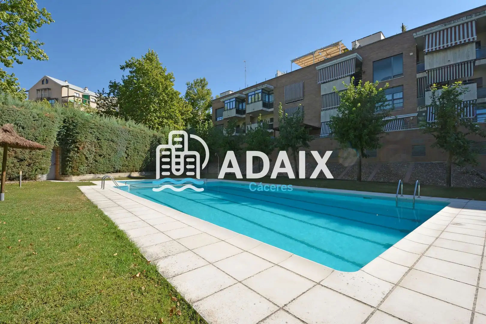 Vista exterior de Pis en venda en Cáceres amb Aire condicionat, Calefacció i Terrassa