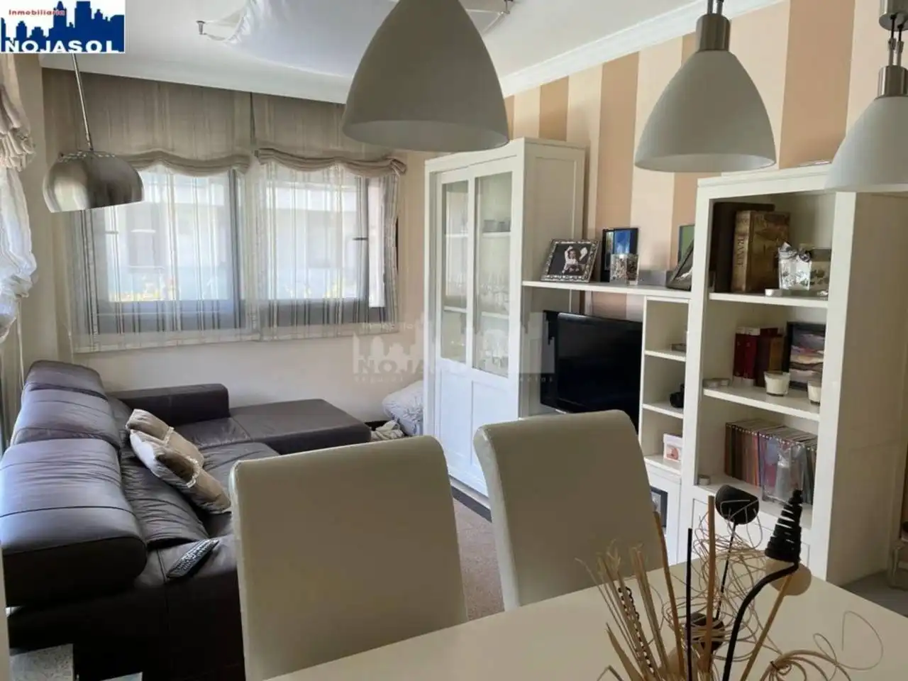 Wohnzimmer von Wohnung zur Miete in Noja mit Heizung, Privatgarten und Terrasse