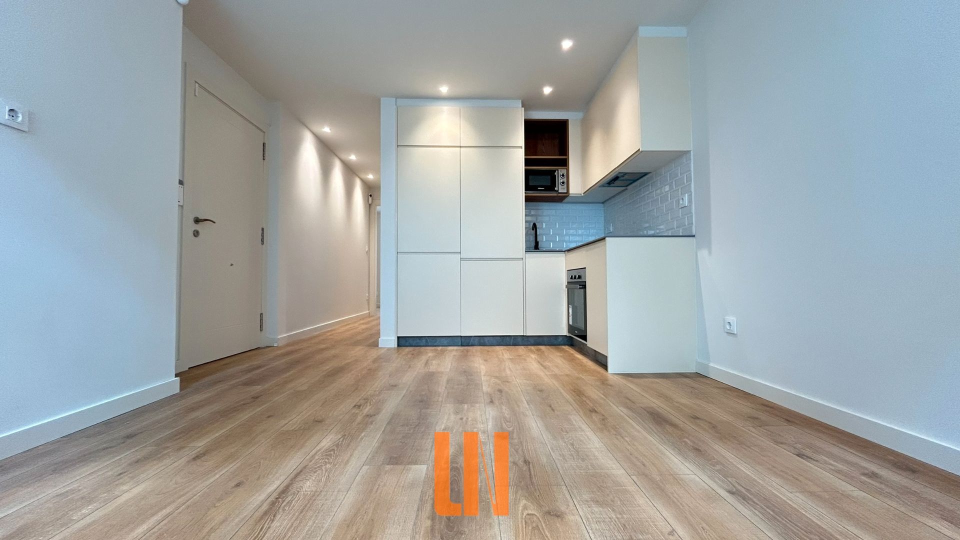 Kitchen of Flat to rent in A Coruña Capital   with Heating, Parquet flooring and Terrace