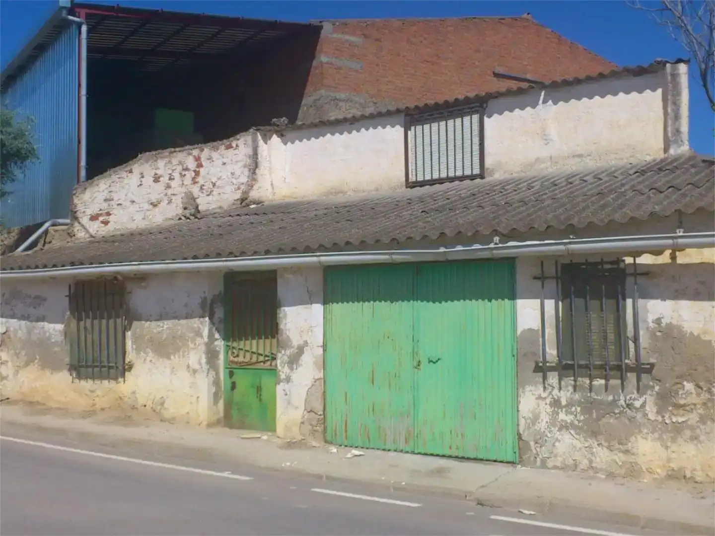 Vista exterior de Local en venda en Villas de la Ventosa