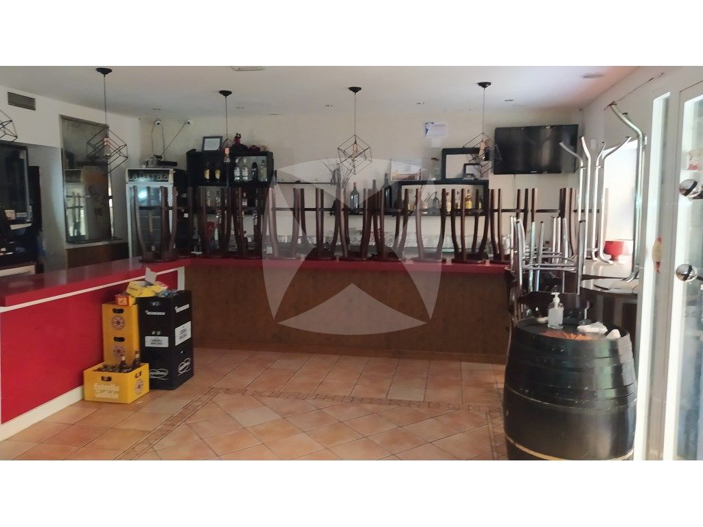 Premises to rent in Casco Antiguo