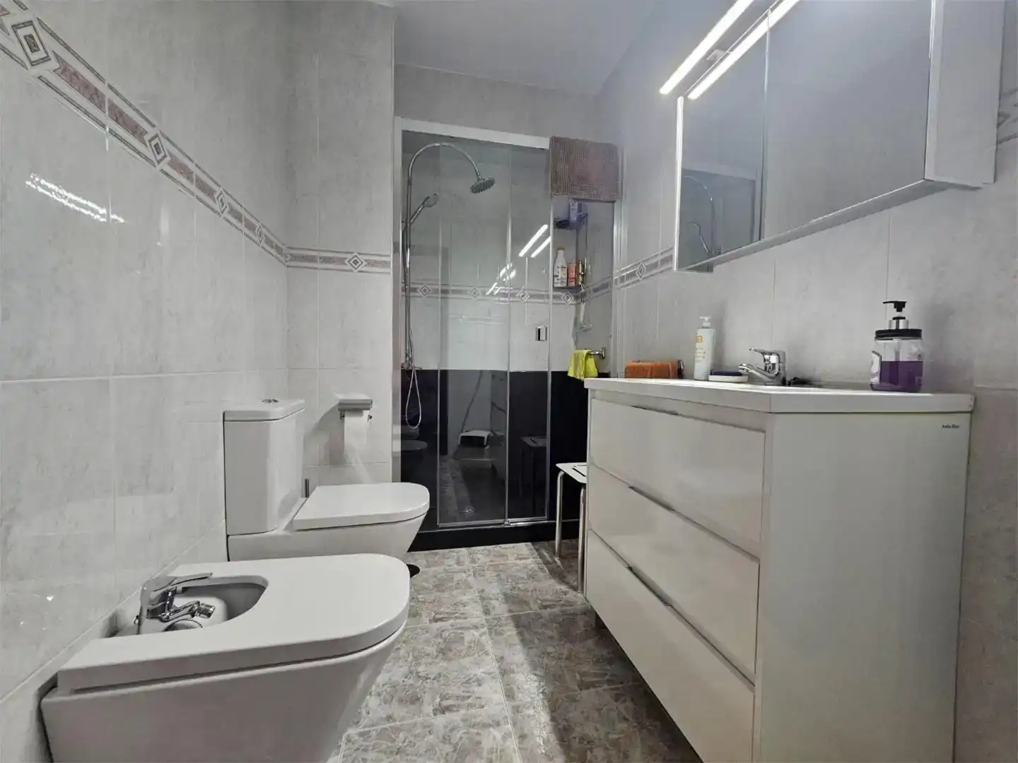 Badezimmer von Wohnung zum Verkauf in Málaga Capital mit Klimaanlage und Balkon