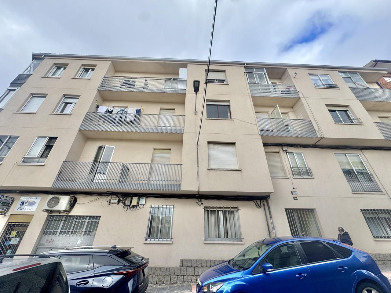 Vista exterior de Pis en venda en Ávila Capital amb Calefacció, Terrassa i Traster