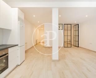 Flat to rent in  Madrid Capital  with Heating