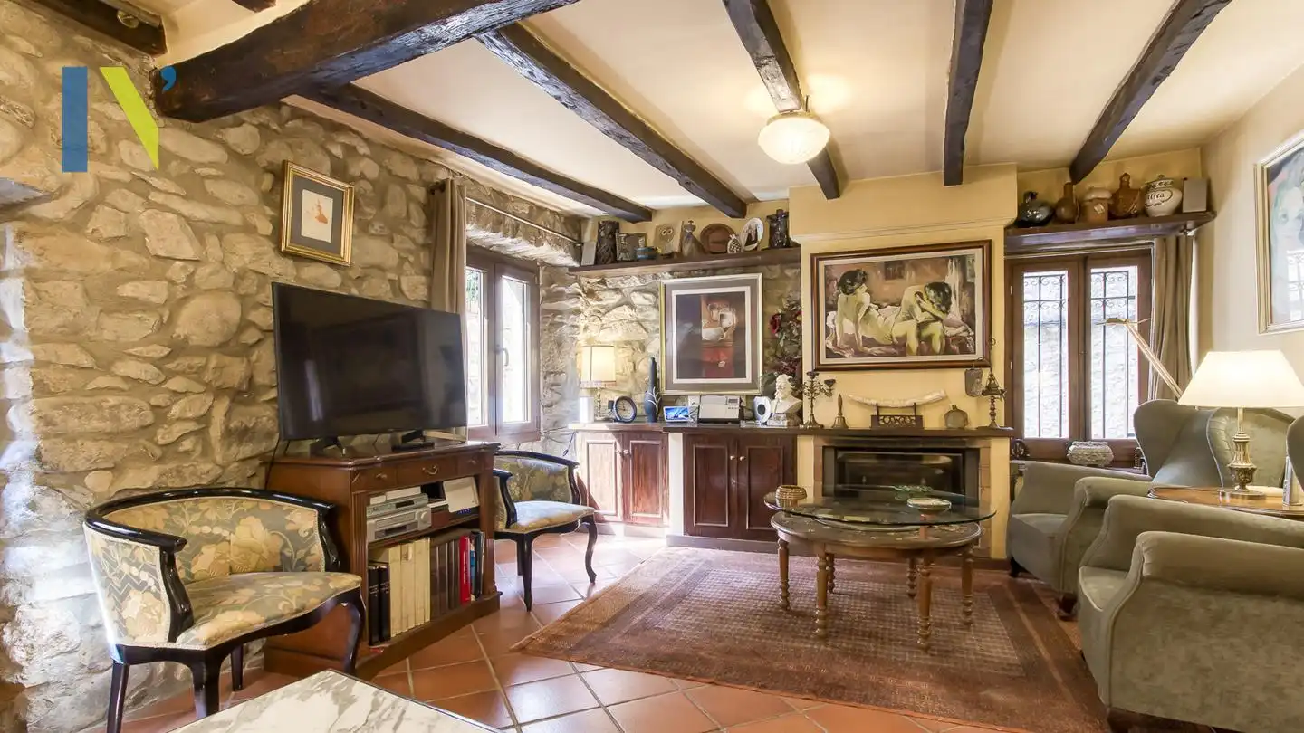Sala de estar de Finca rústica en venta en Osor con Jardín privado y Terraza