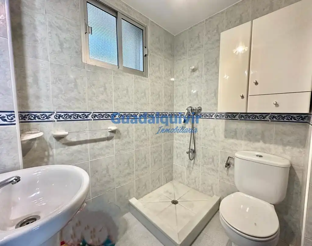 Baño de Piso en venta en Sevilla con Aire acondicionado, Calefacción y Terraza