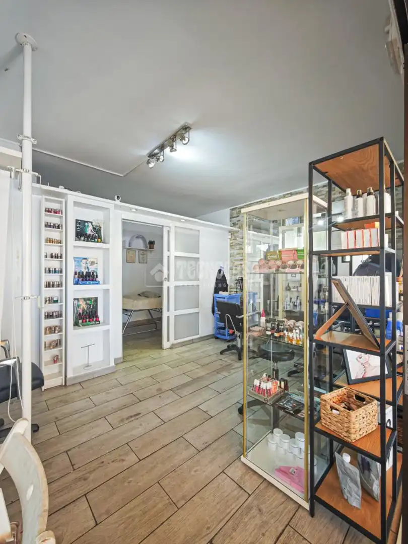 Local en venta en Arona con Terraza y Amueblado