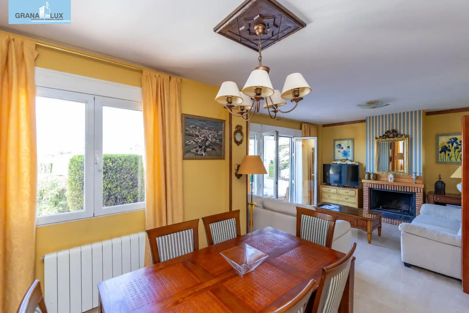 Comedor de Casa o chalet en venta en Monachil con Calefacción, Jardín privado y Terraza