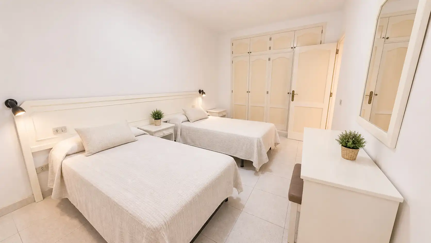 Dormitori de Apartament en venda en Adeje amb Terrassa, Moblat i Forn