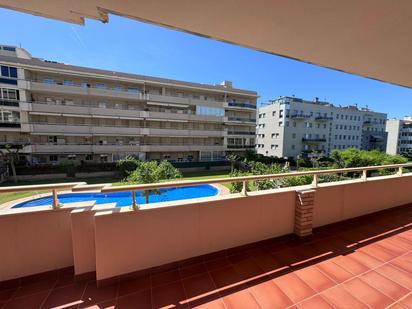 Piscina de Apartament en venda en Salou amb Aire condicionat, Terrassa i Piscina