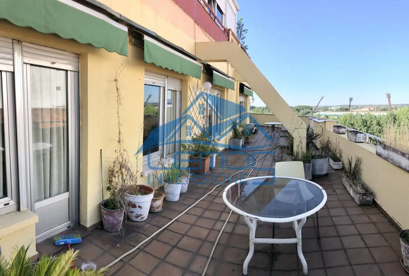 Terrasse von Dachboden zum Verkauf in León Capital 