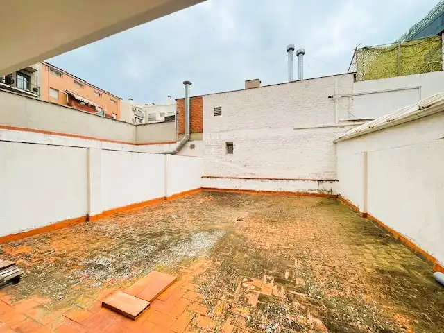 Business premises for sale in Carrer de la Independència, imagen 12