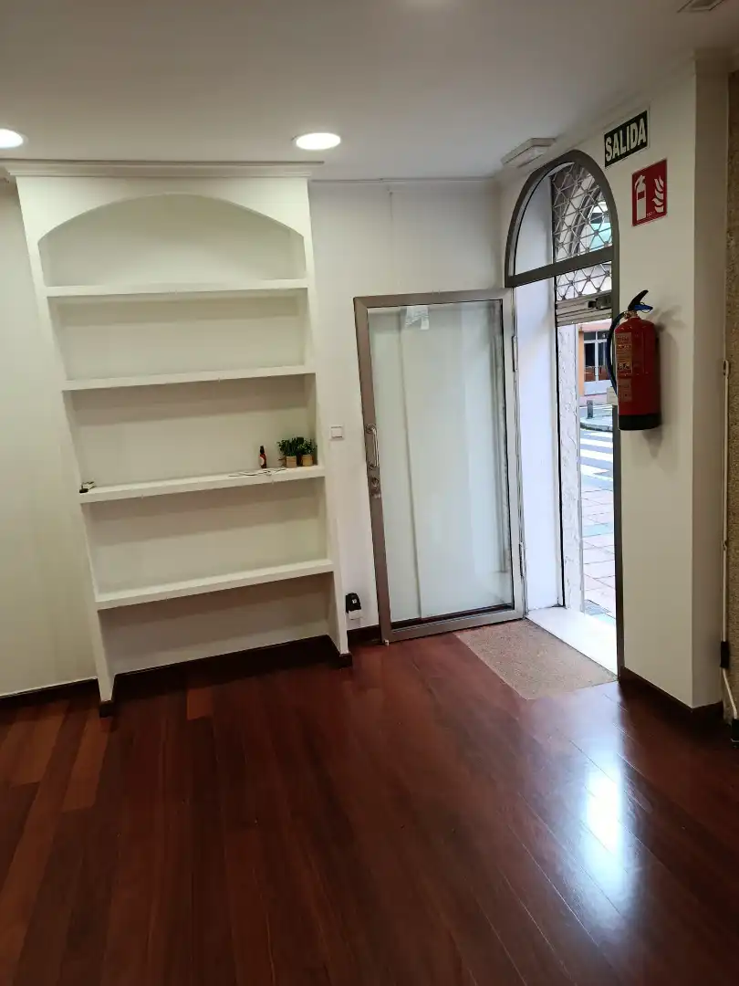 Local comercial de lloguer a Rúa Duque de Rivas 6, imagen 4