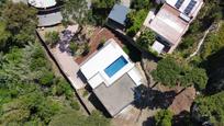 Piscina de Casa o xalet en venda en Cabrils amb Calefacció, Jardí privat i Terrassa