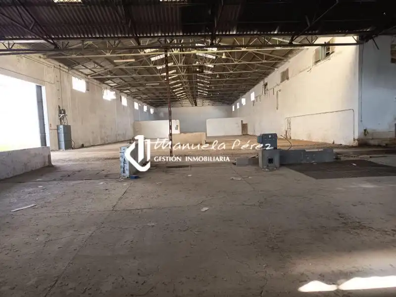 Vista exterior de Nave industrial en venta en Navalmoral de la Mata