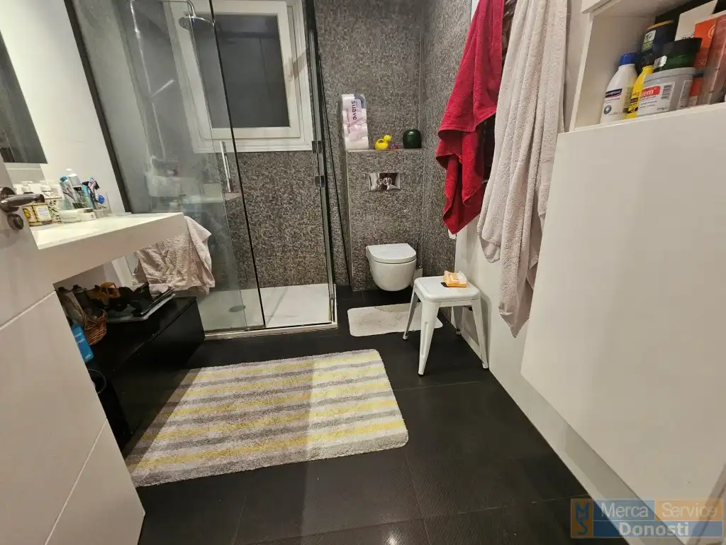 Bany de Pis en venda en Irun 