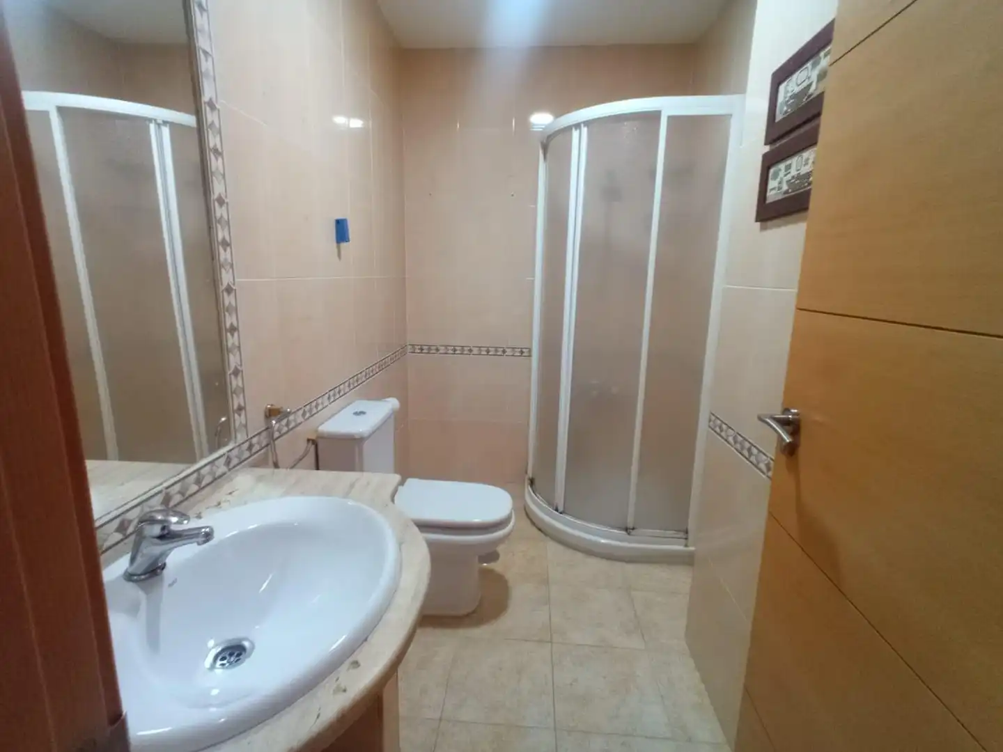 Bany de Pis en venda en Ceuta amb Terrassa