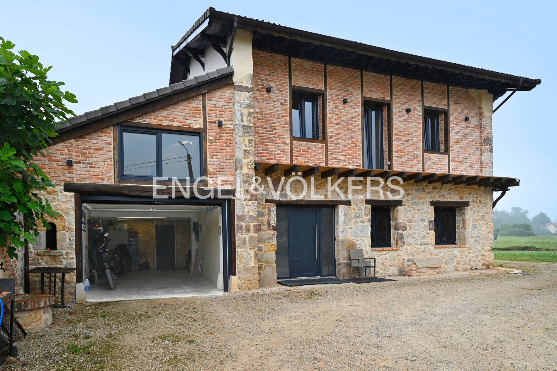 Exterior view of House or chalet for sale in Camargo  with Heating, Private garden and Balcony