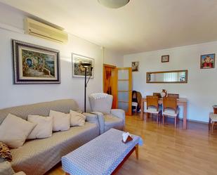 Living room of Flat for sale in Sabadell  with Air Conditioner, Parquet flooring and Furnished