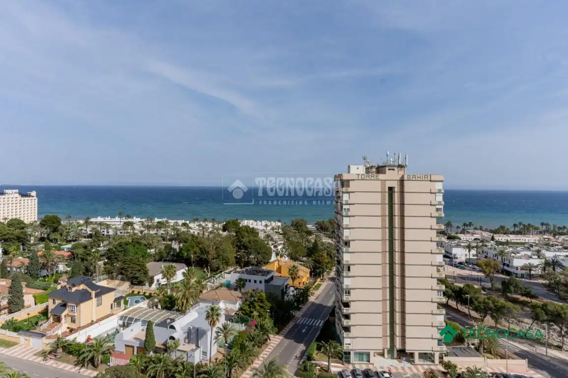Exterior view of Flat for sale in Roquetas de Mar