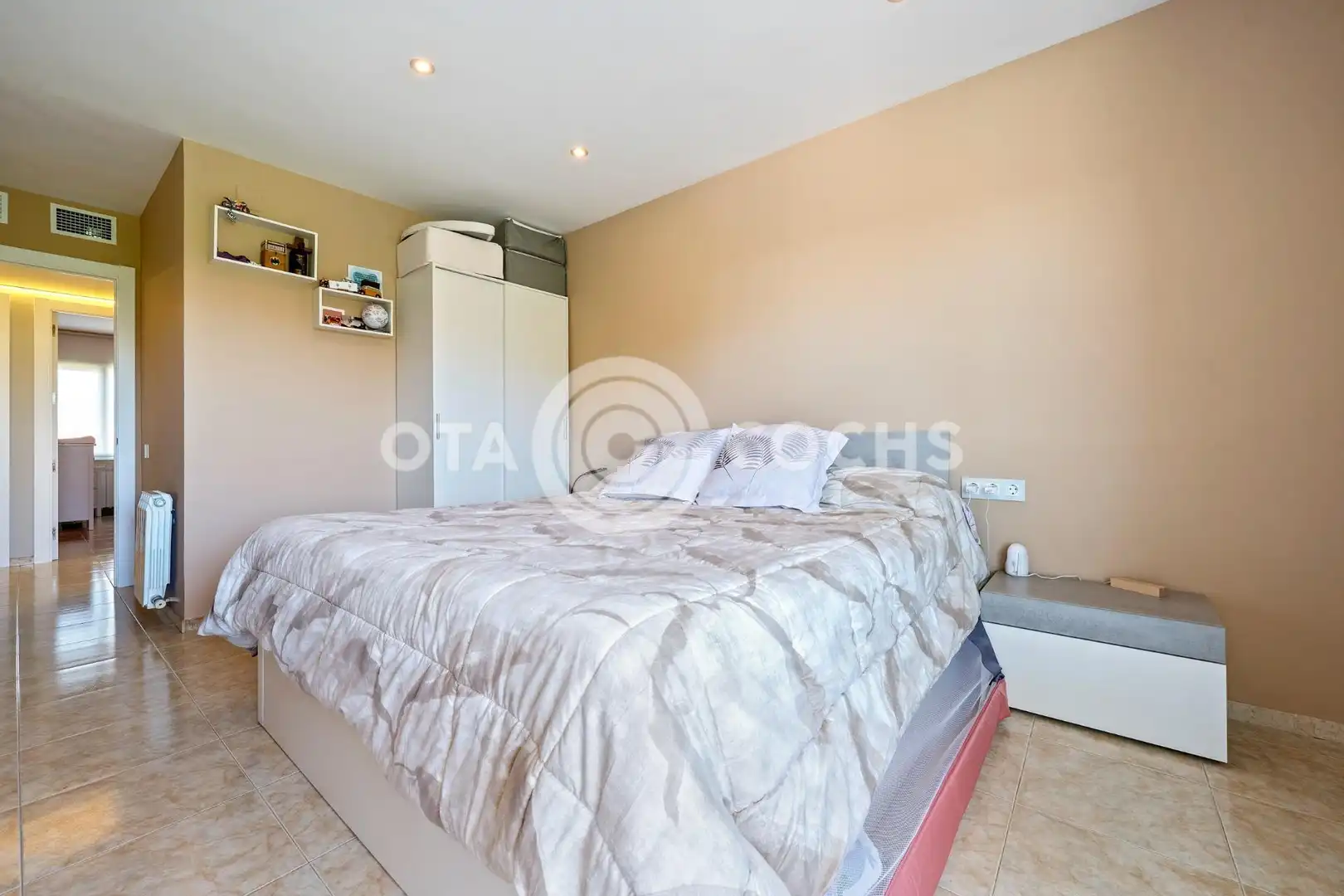 Schlafzimmer von Wohnung zum Verkauf in Reus mit Klimaanlage, Heizung und Terrasse