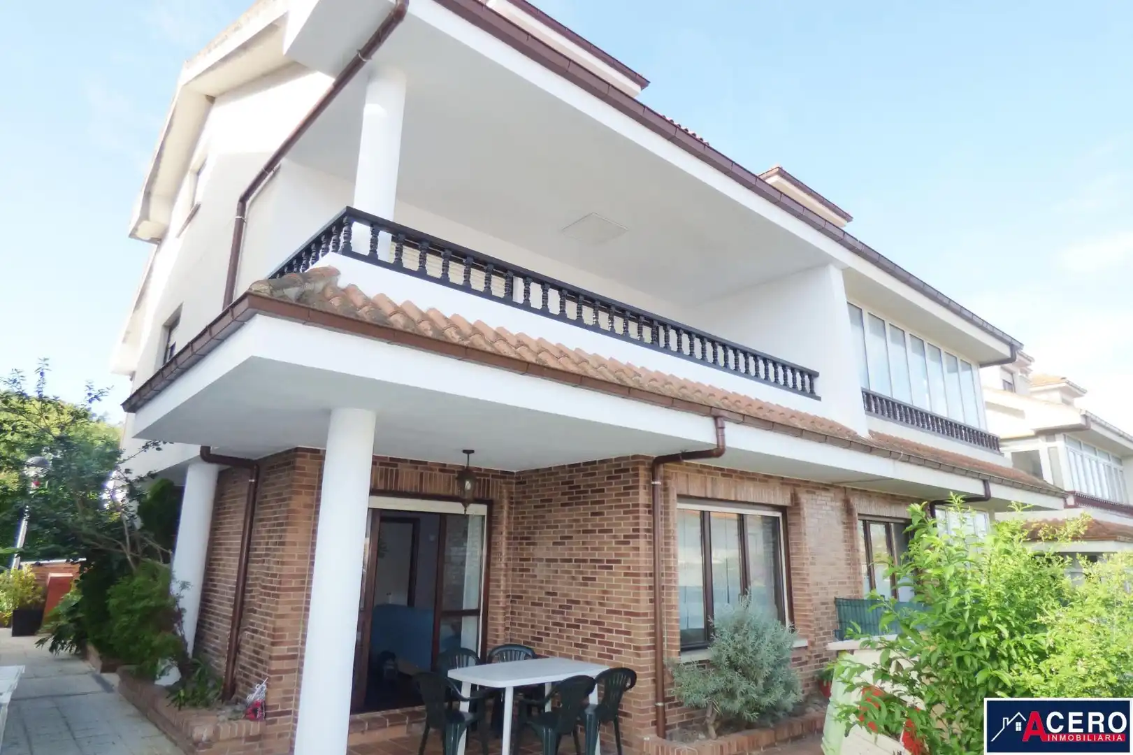 Exterior view of Detached homes for rent in Miengo