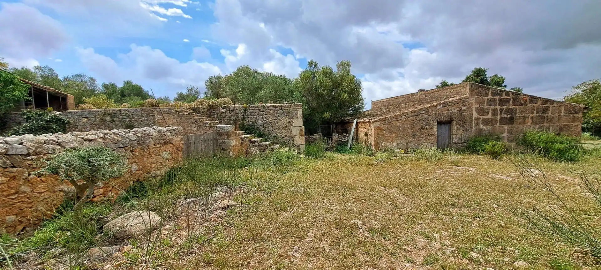 Country homes for sale in Sant Llorenç des Cardassar  with Air Conditioner, Private garden and Terrace