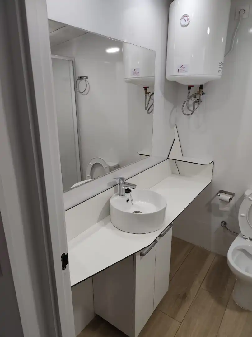 Badezimmer von Loft zum Verkauf in Barcelona mit Ofen