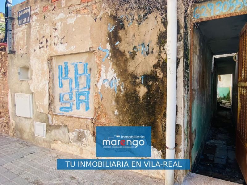 Vista exterior de Casa adosada en venda en Vila-real amb Terrassa i Traster