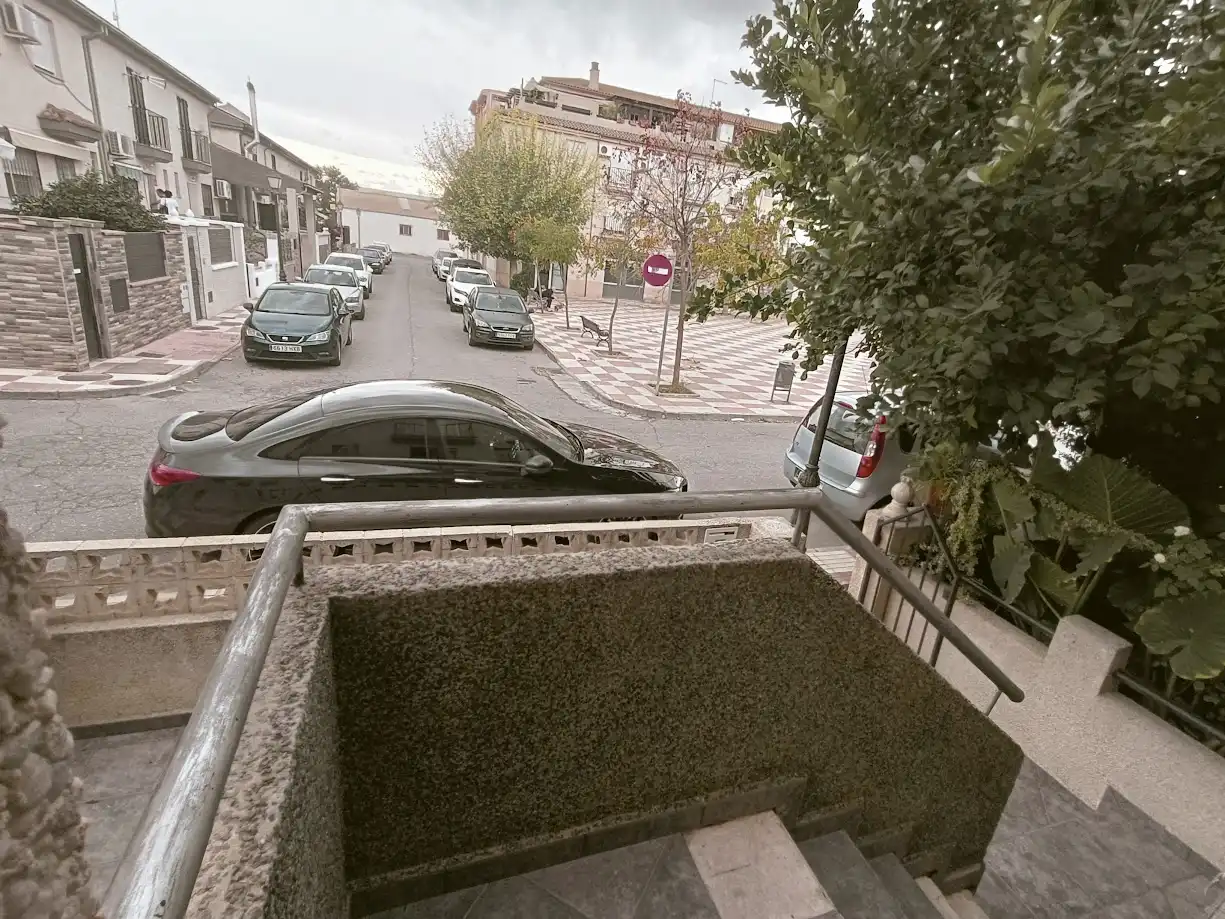 Parking de Casa adosada de alquiler en Atarfe con Aire acondicionado, Trastero y Amueblado
