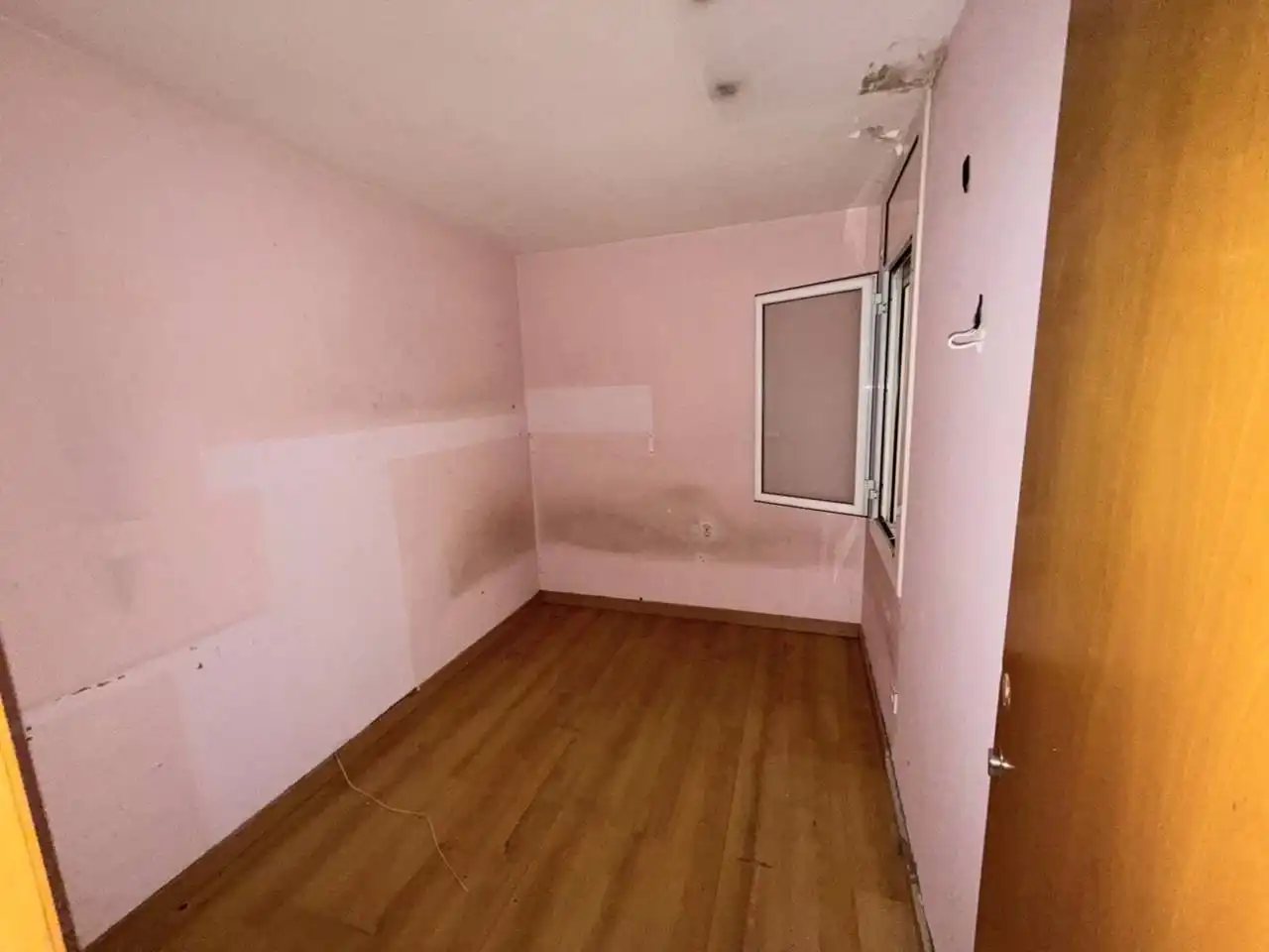 Habitación de Piso en venta en Terrassa con Parquet y Balcón