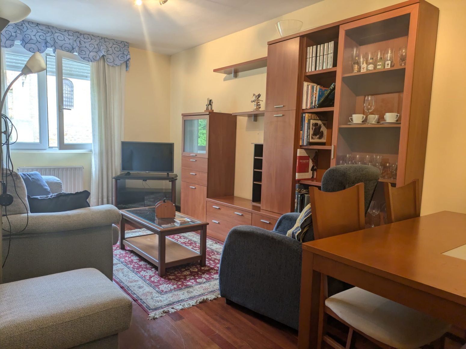 Living room of Flat to rent in Los Corrales de Buelna   with Heating, Parquet flooring and Terrace