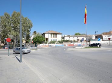 Chalet con balcón en venta en Carretera MOTRIL 27