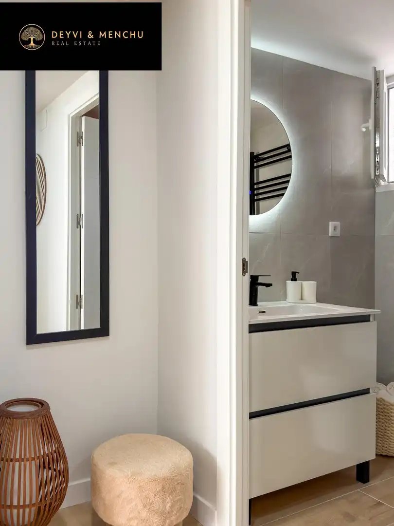 Badezimmer von Wohnung zum Verkauf in Madrid mit Klimaanlage, Heizung und Möbliert