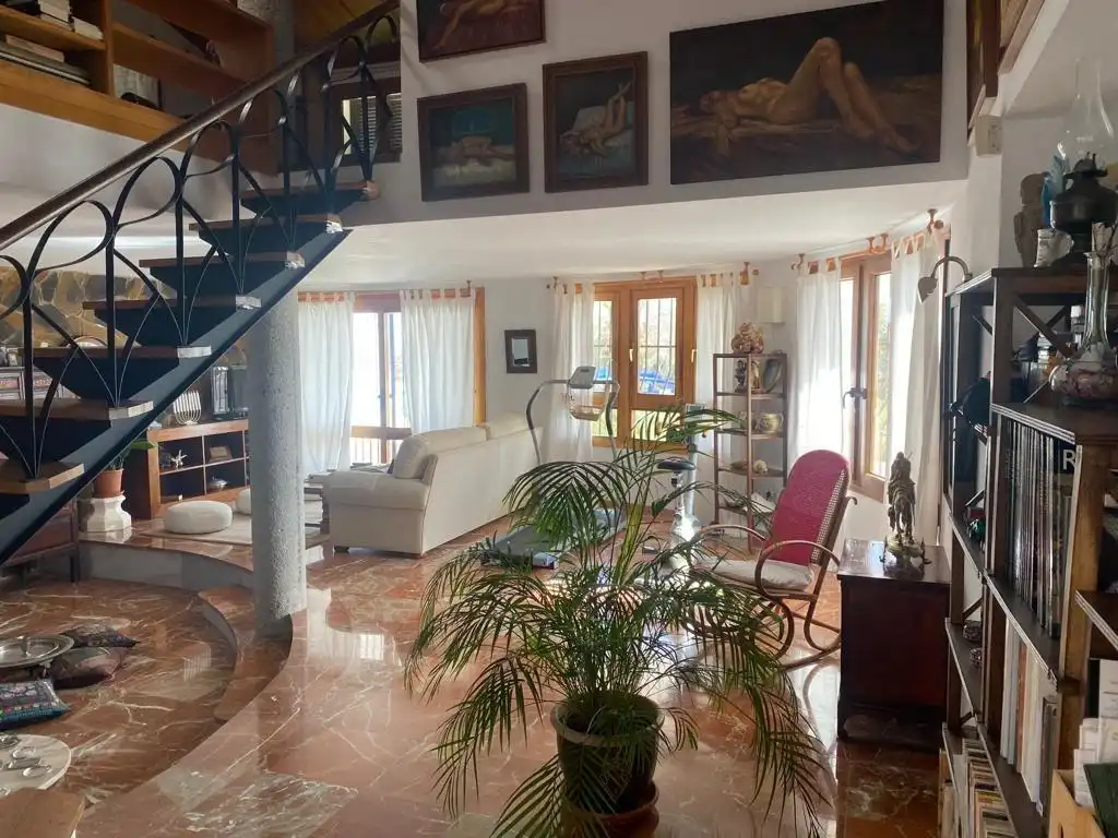Chalet con piscina en venta en Calle Aceituno, imagen 2