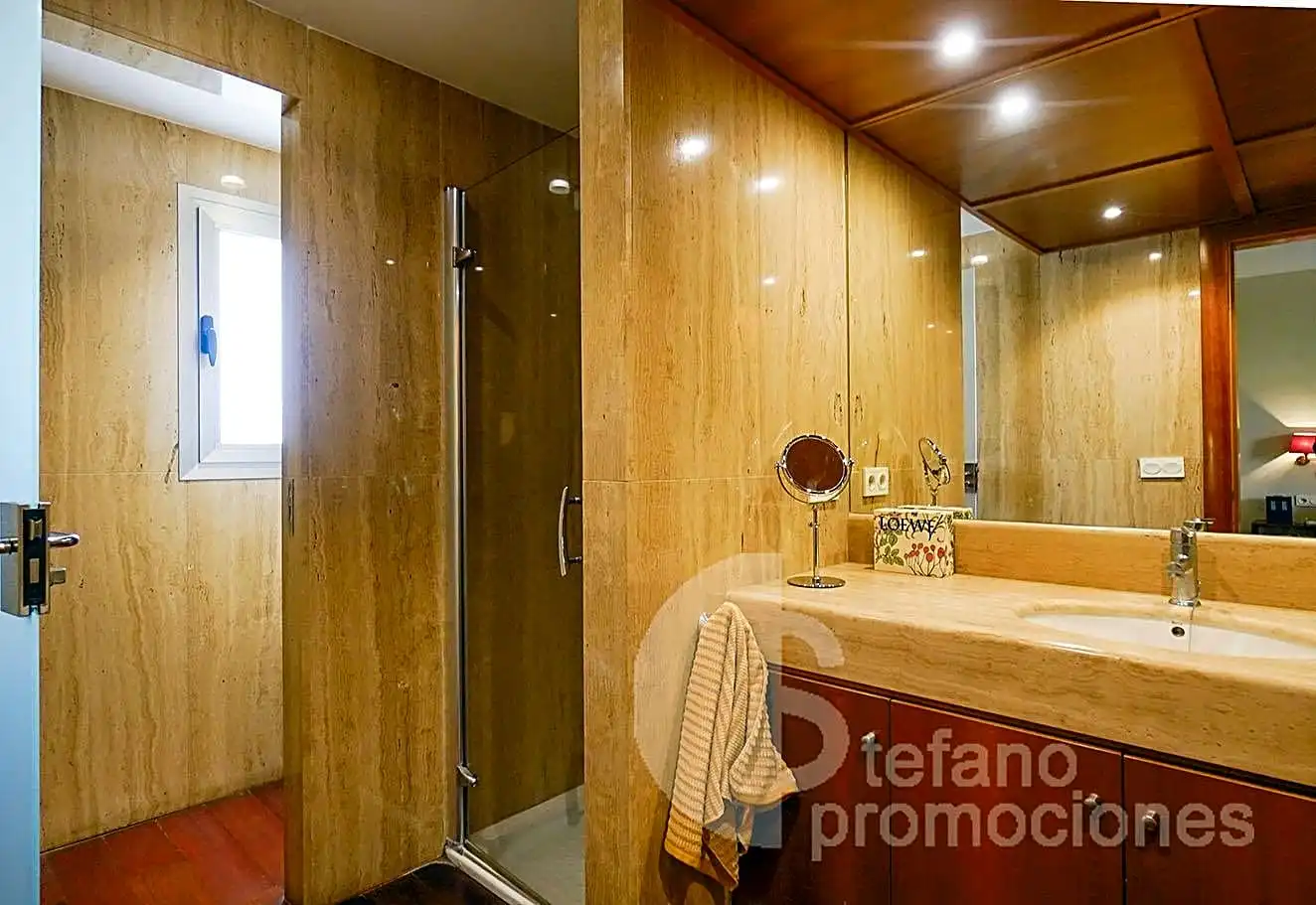 Baño de Casa o chalet en venta en Málaga con Aire acondicionado, Calefacción y Jardín privado