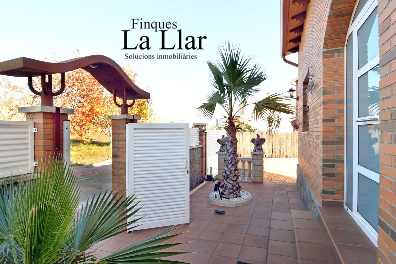 Vista exterior de Casa o xalet en venda en Rodonyà amb Aire condicionat, Calefacció i Jardí privat