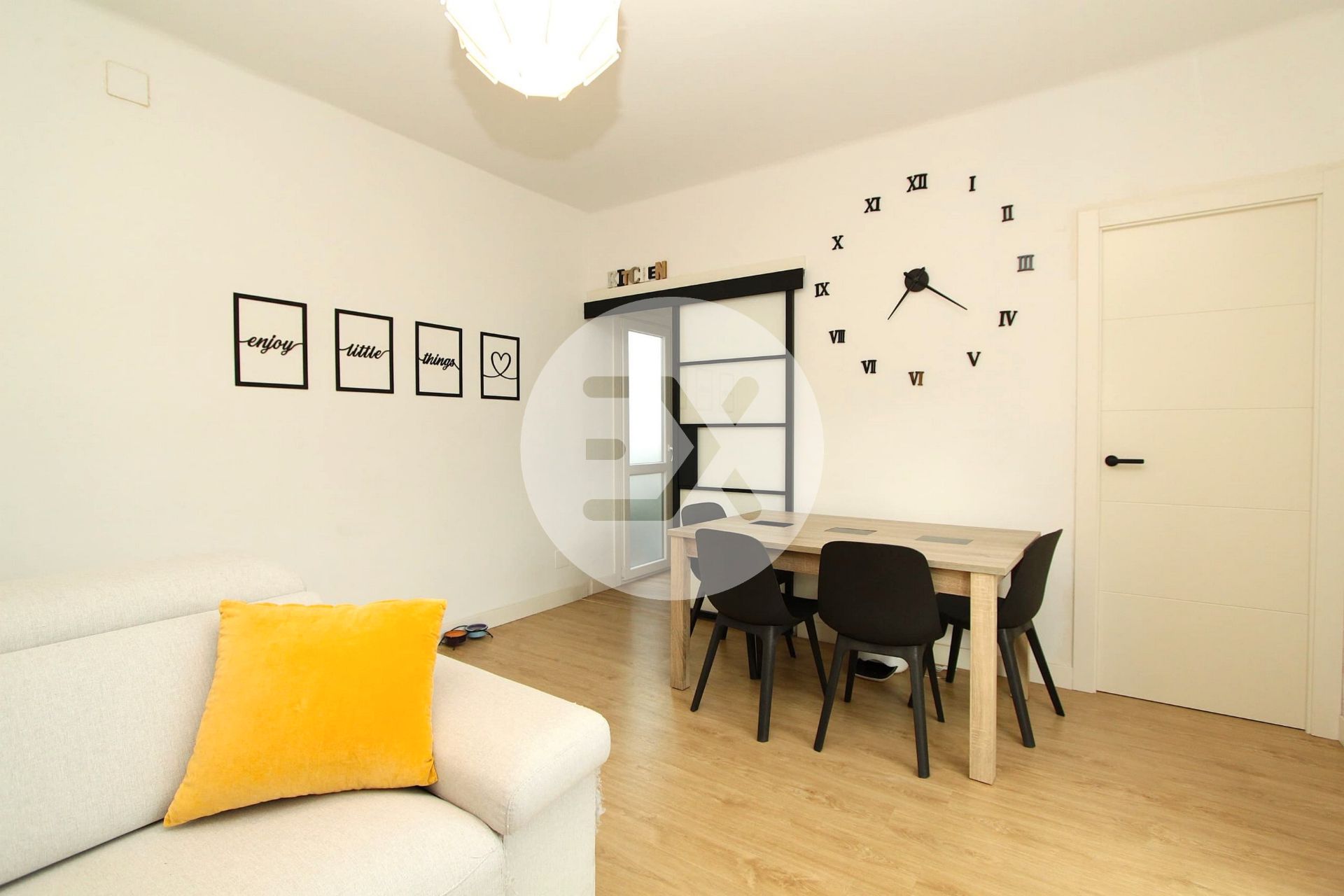 Living room of Flat for sale in Castelldefels  with Air Conditioner, Heating and Parquet flooring