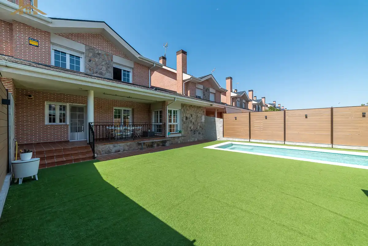 Vista exterior de Casa o chalet en venta en Illescas con Aire acondicionado, Calefacción y Jardín privado
