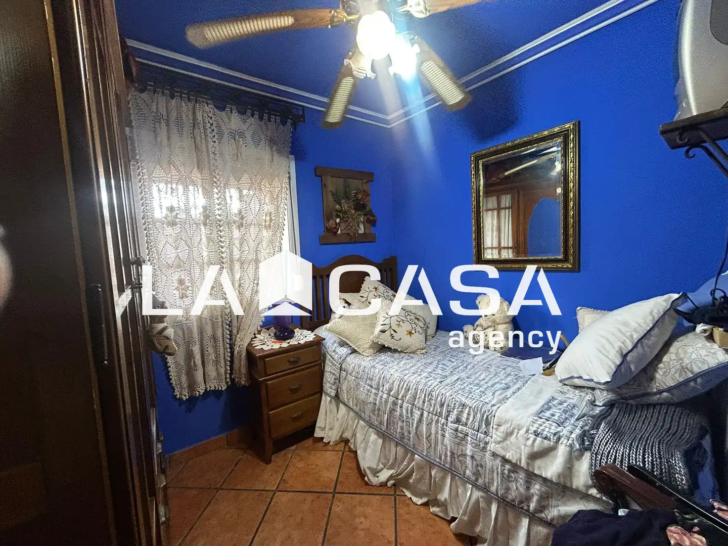 Casa adosada en venda en Algeciras amb Terrassa i Balcó