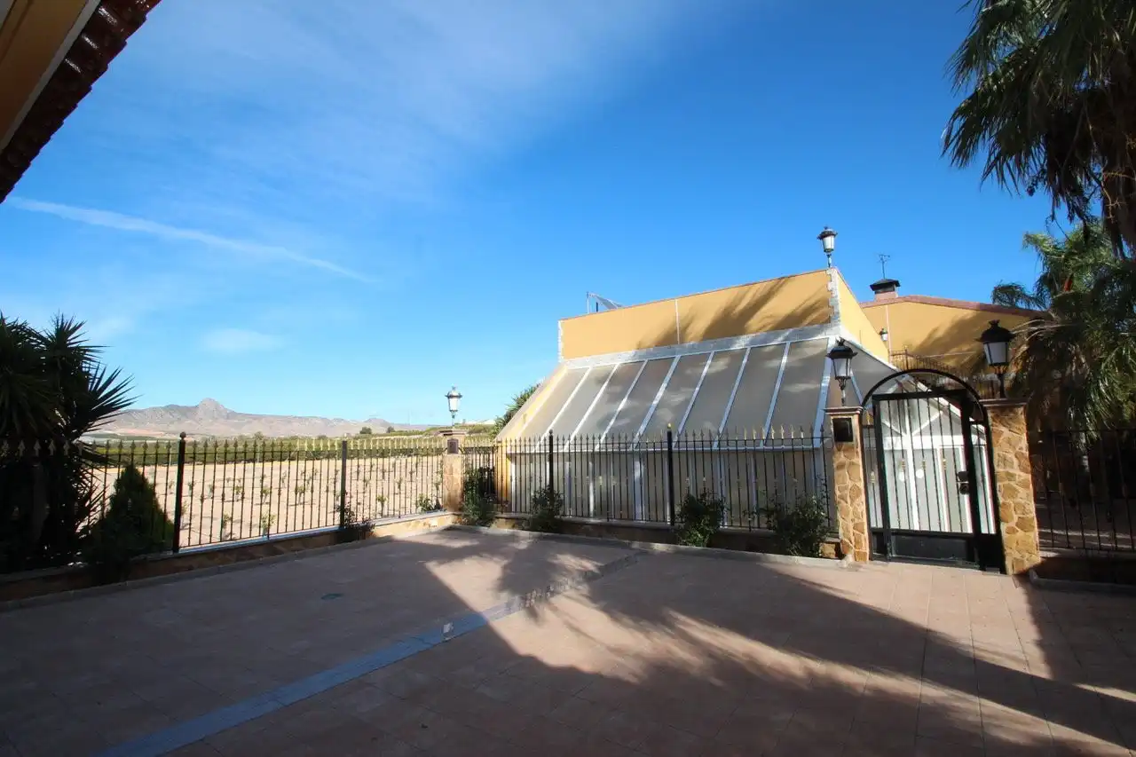 Vista exterior de Finca rústica en venta en Orihuela con Jardín privado